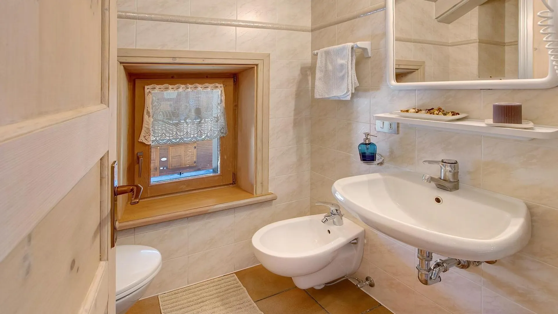 Appartamenti Lorenza 2 Baite Giotto Livigno Apartment